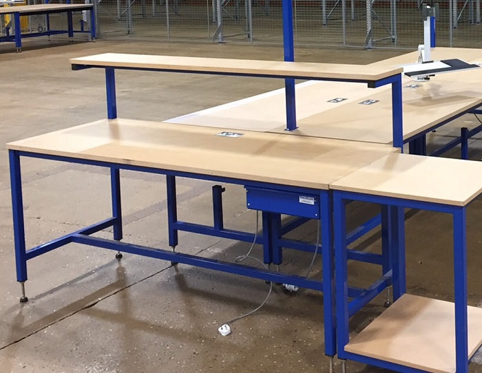 warehouse-packing-bench