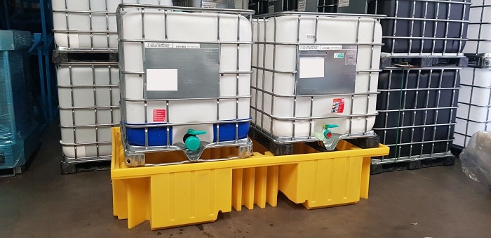 IBC bunded pallet containers